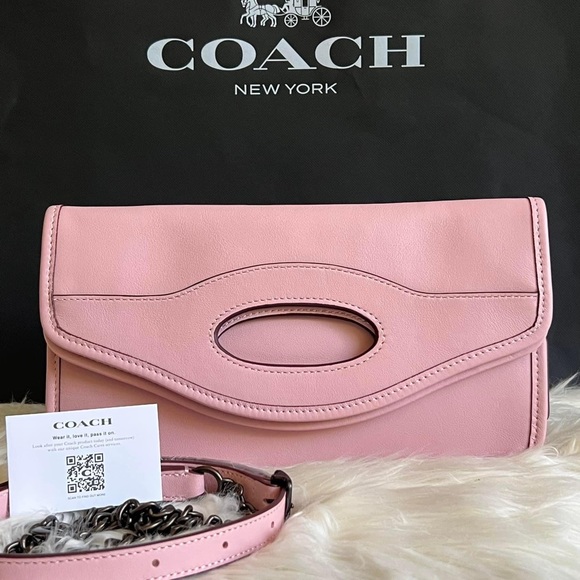 CA359 - Coach Foldover Cut Out Clutch Crossbody - Picture 13 of 15